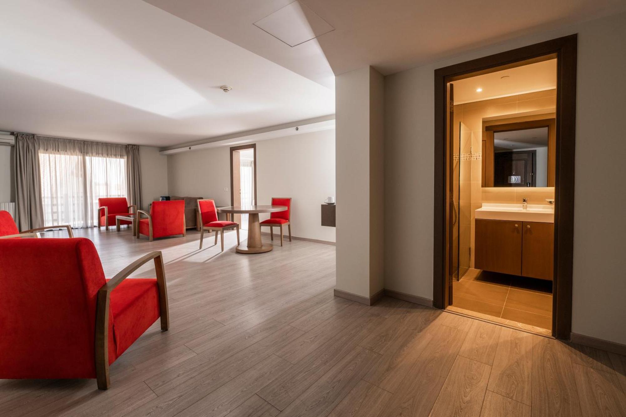 Intercontinental Mzaar Lebanon Mountain Resort & Spa By Ihg Mzaar Kfardebian Exterior foto