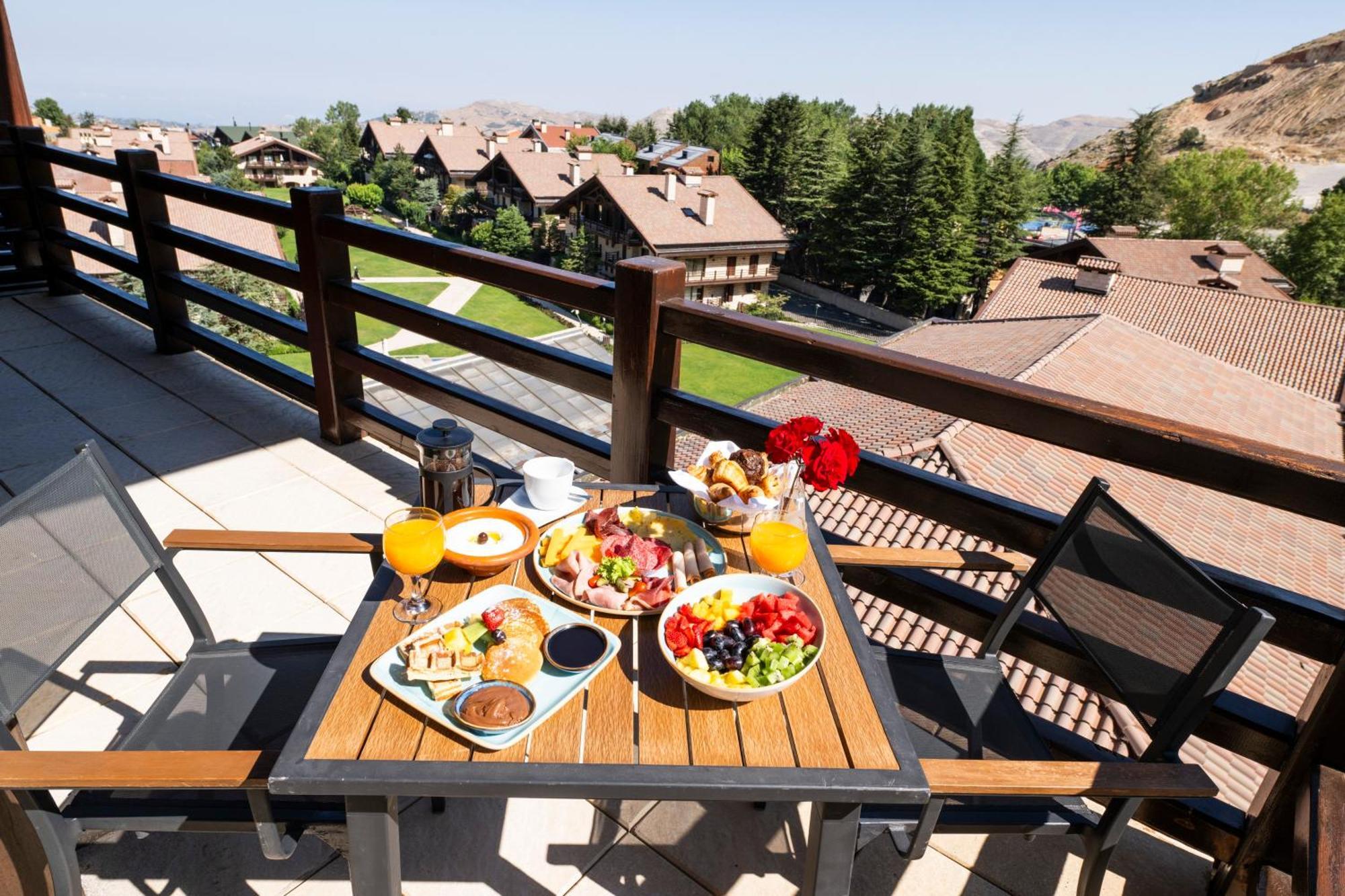 Intercontinental Mzaar Lebanon Mountain Resort & Spa By Ihg Mzaar Kfardebian Exterior foto